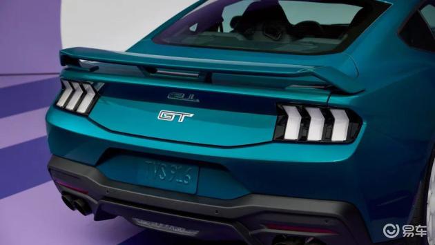 Ford adds 80s style to Mustang with new FX kit