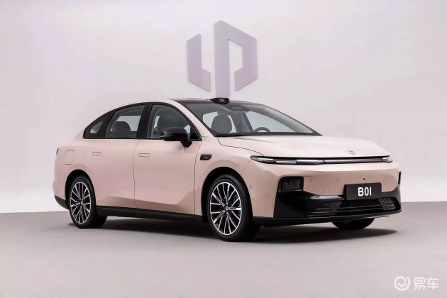 零跑B01预售，挑战小鹏M03与比亚迪秦L EV