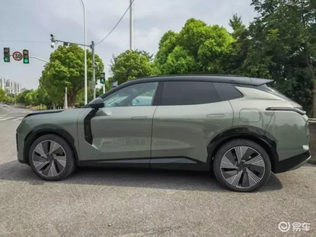 试驾豪华智电SUV 领克08 EM-P体验记
