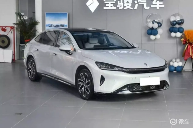 智能泊车测评：宝骏享境表现媲美高端车