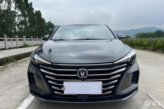 长安逸动油耗：城市7.0L，高速5.5l