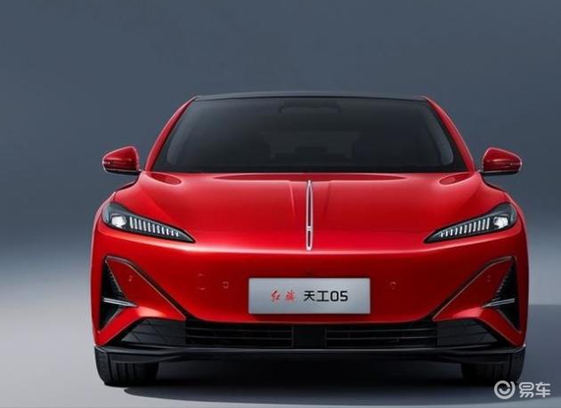 红旗15万级电车，战斗机底盘，750km续航，顶配超值