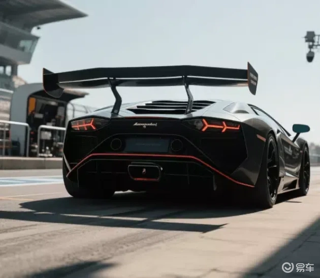 新Aventador实测：超跑炸裂性能大揭秘