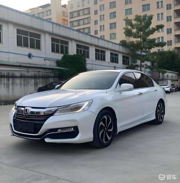 雅阁VS亚洲龙：动力与养车成本，5点看懂差异