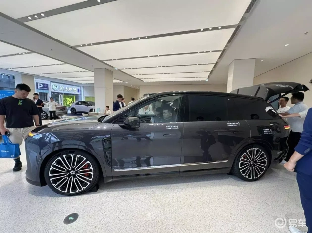 乐道L90 vs 蔚来ES8：10万差价下的价值抉择