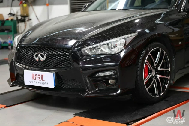 英菲尼迪Q50S配横滨VEHICLE F50轮毂