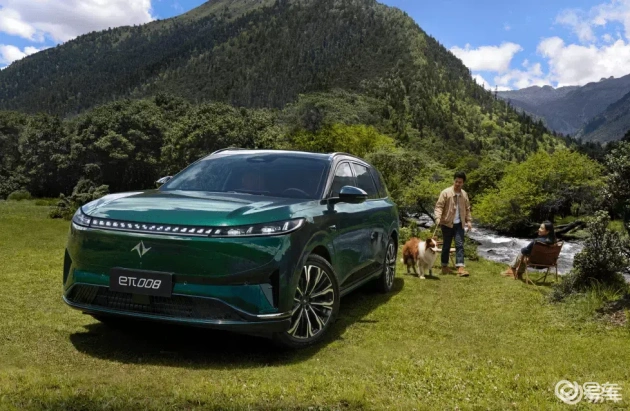 20万内大六座SUV对比：东风奕派eπ008 vs 零跑C16