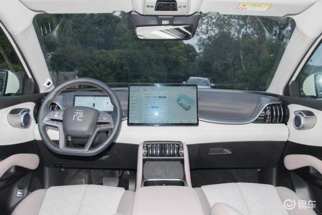 宝骏云海EV,纯电续航600km,10万级家用SUV,对比元PLUS怎么选?
