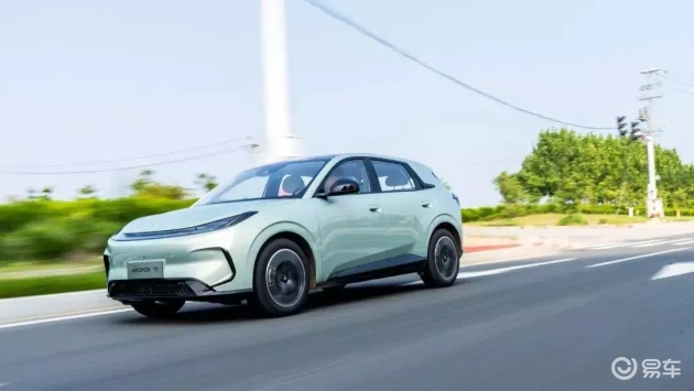 纯电小车,驾驶体验不错哦