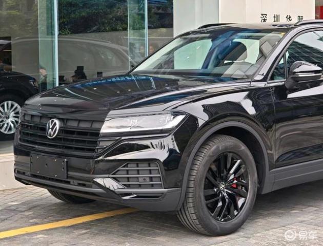 大众途锐降价，空间大，外观精美