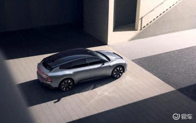 奥迪E-Tron Sportback vs 特斯拉Model 3: 高端电动车对决