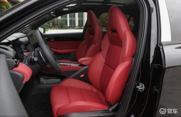 新旧领克03对比:动力升级,四驱变两驱