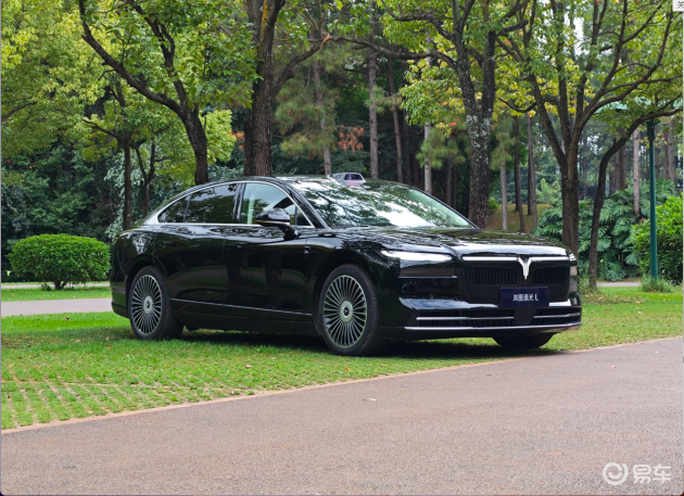 岚图追光L：与56E对决，试驾体验大揭秘