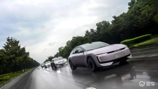 奥迪E电动Sportback vs 特斯拉Model3：智能操控对决