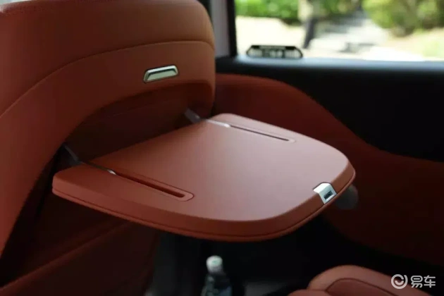 新锐MPV锐胜M8:抢先体验大家伙的魅力