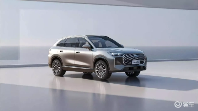 哈弗H6L尺寸升级，瑞虎8双前脸设计，哪款更值得等待