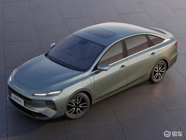 吉利银河A7以亲民价格8.18万，冲击中型插混轿车市场