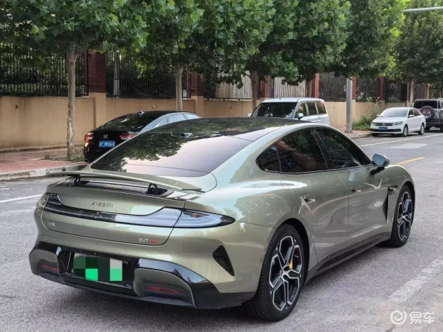 小米SUV7与特斯拉1.5K公里试驾对比