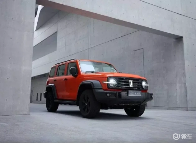 越野对决:iCAR V23 vs 卫士90