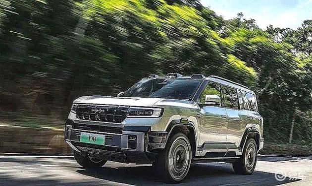 捷途G700 vs 豹8:30万级硬派越野车谁能胜出