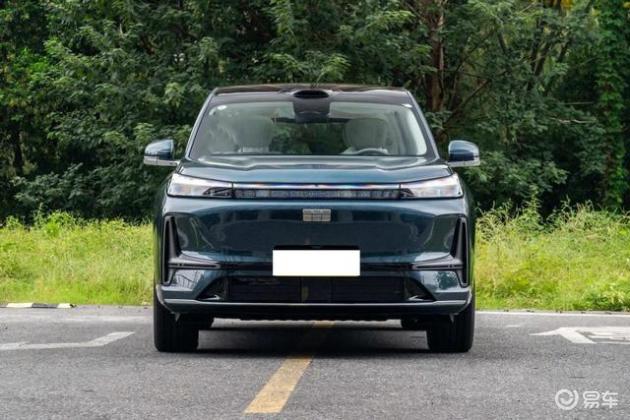 吉利银河M9 vs 奇瑞风云T11：哪款更适合家庭使用