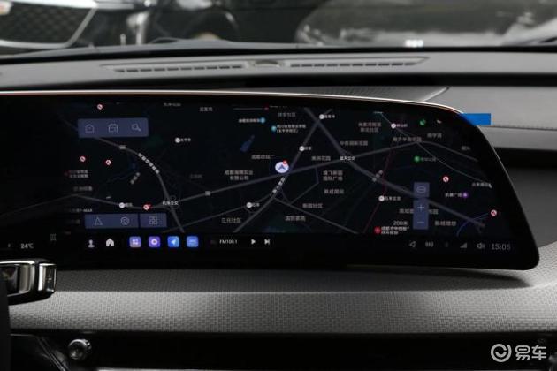 凯迪拉克XT5与宝马x1豪华SUV大比拼,谁更值得入手