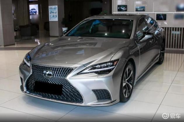 媲美奔驰S级的日系豪华车，入门就配V6电混，零百加速5.4秒