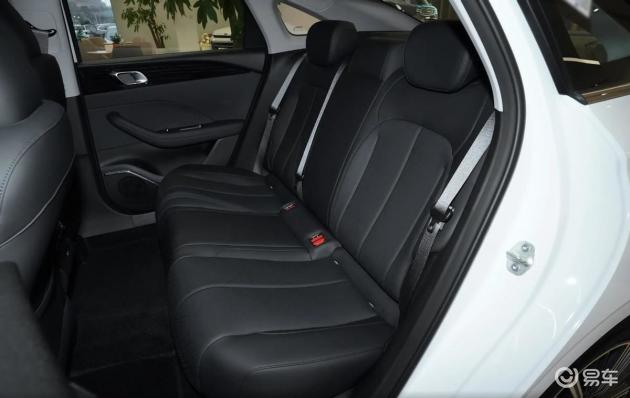 长安逸动与帝豪：家轿市场的趣味较量