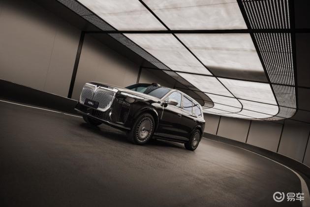 岚图泰山45万对决问界M9