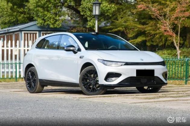 10万选车:零跑Lafaor比亚迪,体验高端,性价比爆棚