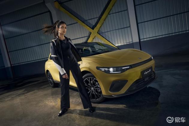 新10万级全能座驾零跑Lafa5,年轻人首选车新标杆