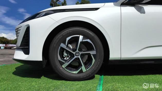 CS75PLUSvs逸动，家庭用车优选