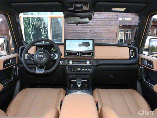 212 t01高地版挑战坦克300,出厂重度改装,配涉水喉、金属侧踏