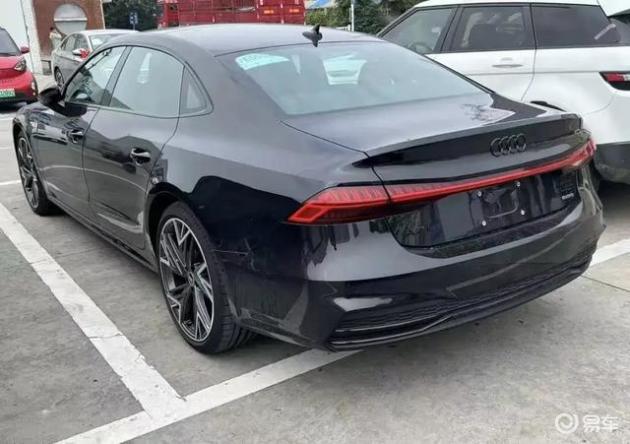 奥迪A7L车主的改装清单，从尾喉到轮毂，花费8500块