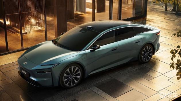 年末换车首选：广汽丰田铂智7，一步到位家轿新标杆