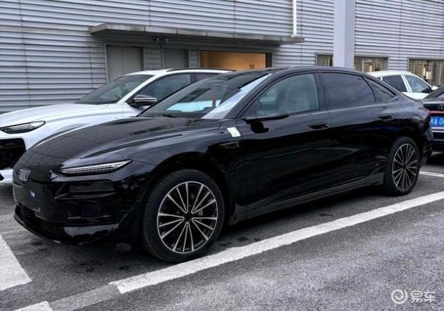 奥迪A6步入电动新时代，开启豪华绿色出行新纪元