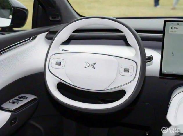 小鹏G7超级增程更新，430公里纯电续航，车身优化显著