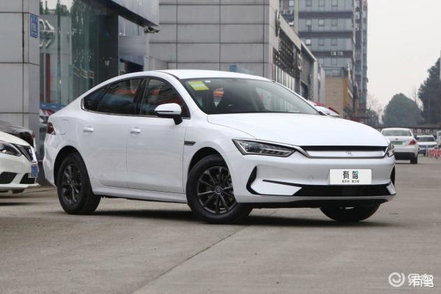 丰田bz3 vs 比亚迪秦PLUS EV：趣味对决