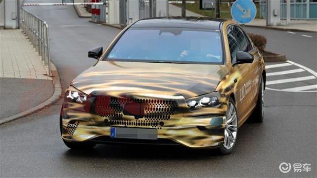 新奔驰S级大变身，超半数部件换新，搭载全新V8引擎