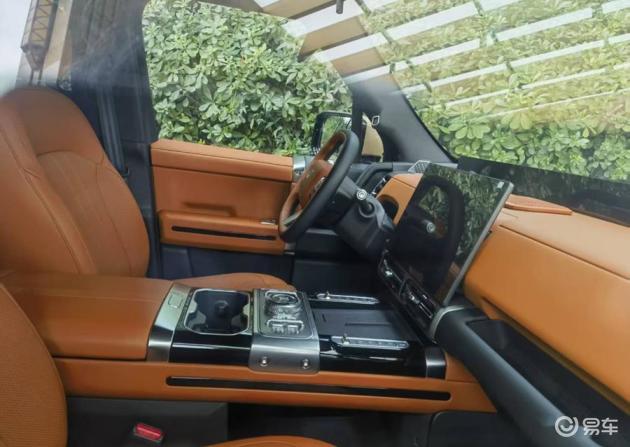 奇瑞新硬派皮卡捷途纵横700亮相,前卫造型,或配四电机