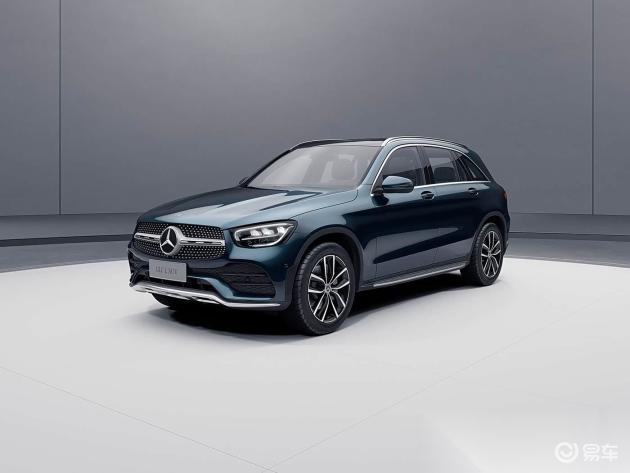 奔驰4款车降价，最高降6.902万，网友：终于行动了