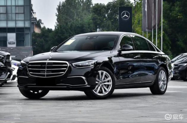 百万级轿车底盘对决：奔驰S级vs宝马7系实测，谁能更胜一筹