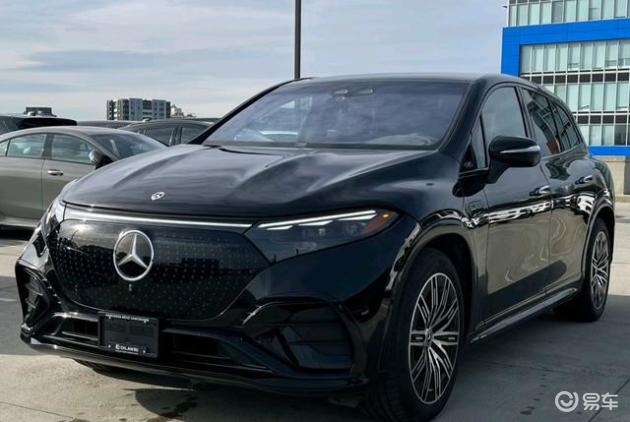 新潮纯电奔驰SUV EQS580实车曝光，炫酷来袭