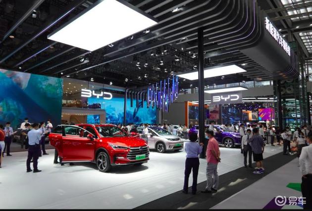 2026年新能源车挑战与变革