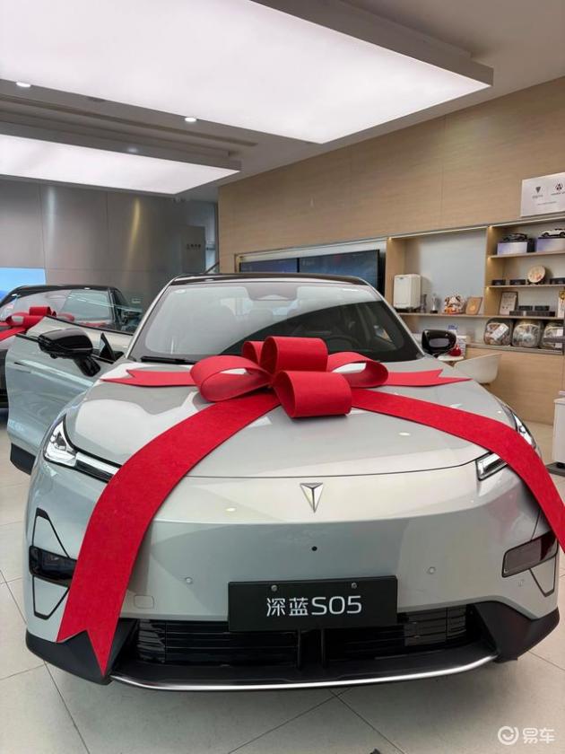 通勤到躺平,10万级纯电SUV如何成为生活助手