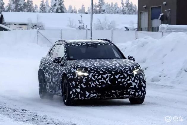 新AMG GT SUV谍照：靴形设计+V8三电机，充电400km仅5分钟