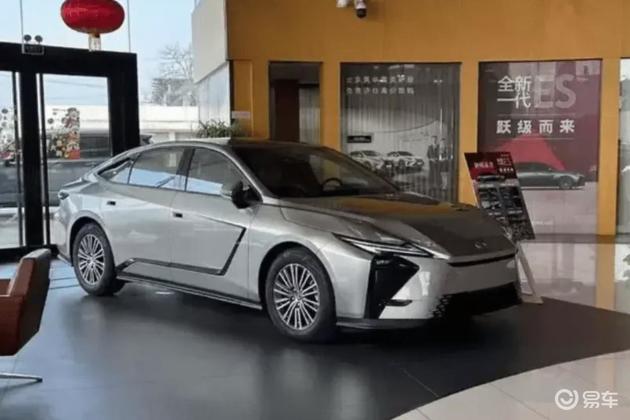 新雷克萨斯ES即将上市，4月首秀，下半年国产化