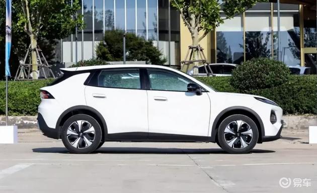 简洁造型+充沛动力=新能源竞争力，启源Q05大显身手