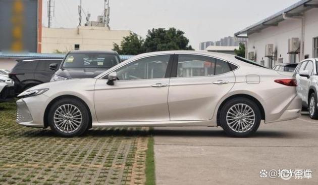 预算20万，家用选凯美瑞、帕萨特、天籁，哪个更合适