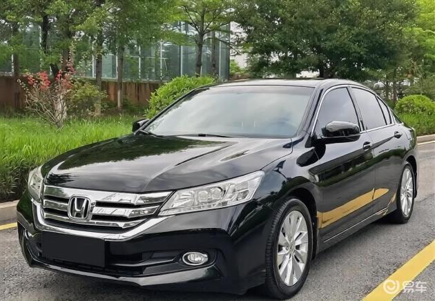 本田雅阁与丰田凯美瑞：驾驶体验大对决，哪款更合你口味